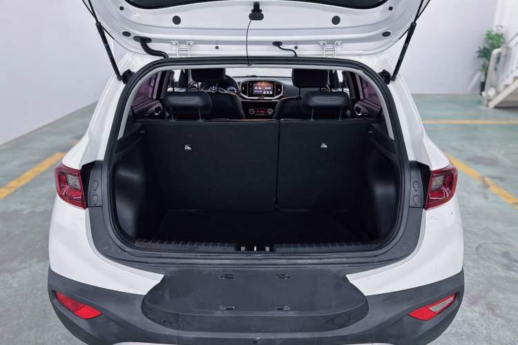 Used Kia kx1 Stonic 2019 1.4L Automatic Fun Edition China VI