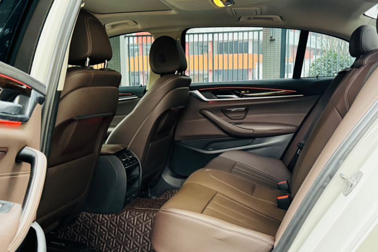 Used BMW 5 Series 2019 525Li Luxury Package