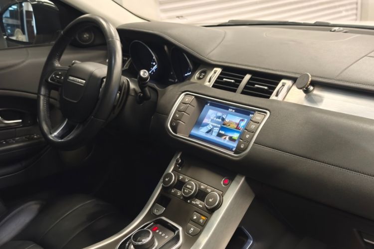 Used Land Rover Range Rover Evoque 2017 2.0T SE Smart Glow Edition