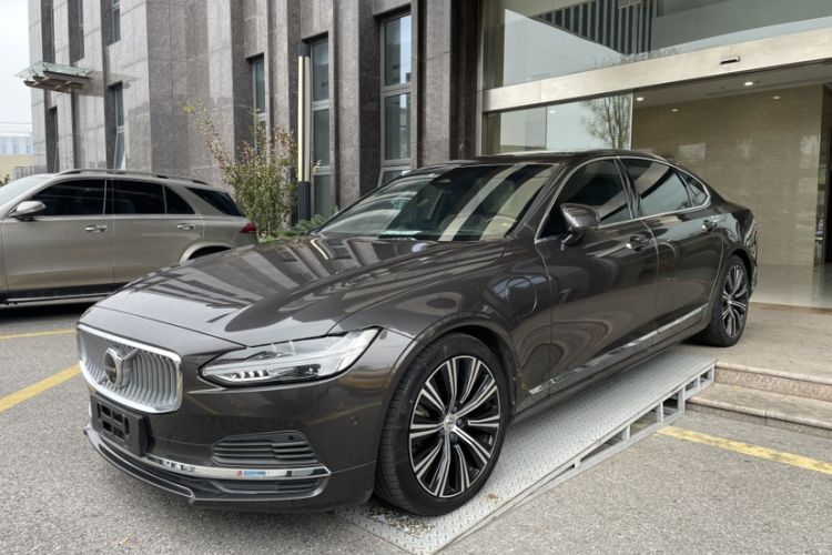 Used BMW 2 Series 2021 225i Four-Door Coupe M Sport Night Edition
