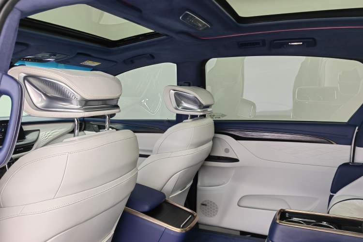 Used Buick GL8 2022 Avenir Avia Four-Seat Prestige Edition
