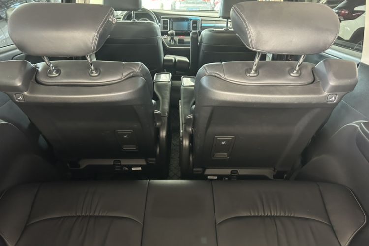 Used Honda Elysion 2016 2.4L Supreme Edition
