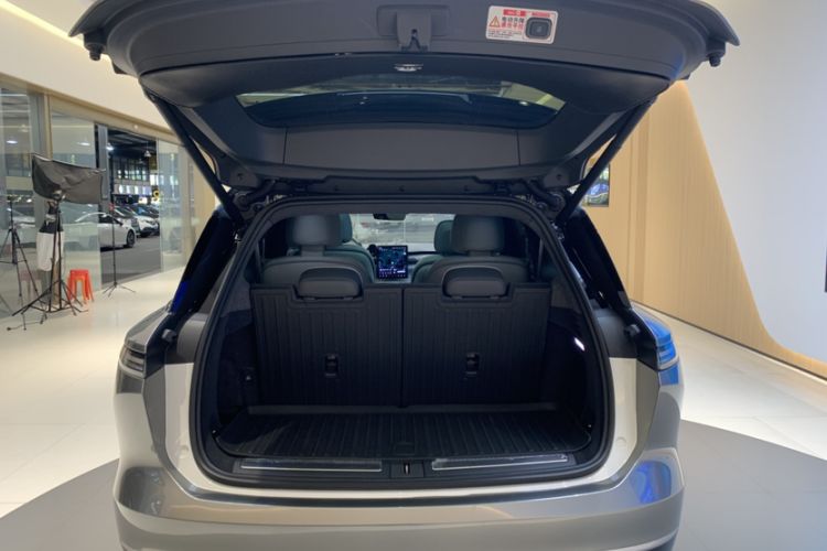 Used Nio ES8 2023 75 kWh Executive Edition