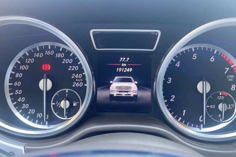 Used Mercedes-Benz M-Class 2014 ML 320 4MATIC