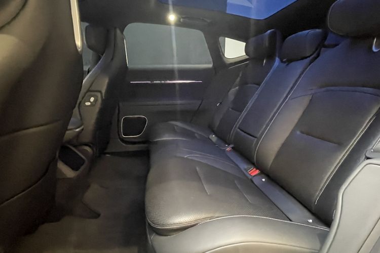 Used  12 2025 Ultra Extended-Range Edition