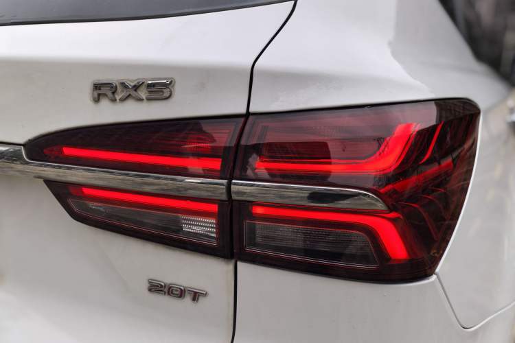 Used Roewe RX5 2016 20T Two-Wheel Drive Automatic Internet Smart Edition