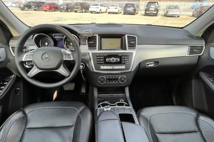 Used Mercedes-Benz M-Class 2014 ML 320 4MATIC