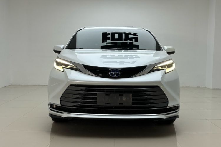 Used Toyota Sienna 2021 2.5L Hybrid Ultimate Edition
