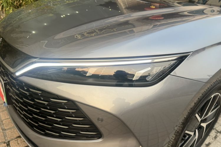 Used BYD Qin L 2025 DM-i Smart Drive 120KM Leading Model