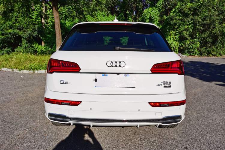 Used Audi Q5L 2020 Updated 40 TFSI Prestige Fashion Edition
