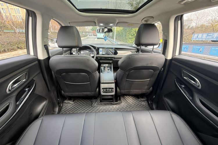 Used Oshan X7 PLUS 2023 Enjoy Edition 1.5T Automatic Prestige Model
