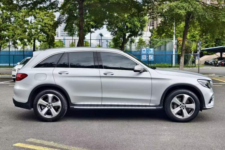 Used Mercedes-Benz GLC 2017 GLC 260 4MATIC Luxury Model
