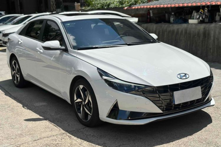Used Hyundai Elantra 2022 240TGDi DCT LUX Prestige Edition
