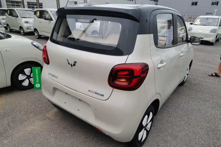 Used Wuling Hongguang MINIEV 2025 Four-Door Version Advanced Edition
