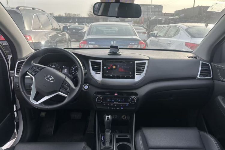 Used Hyundai Tucson 2015 1.6T Dual-Clutch Two-Wheel-Drive Smart Model