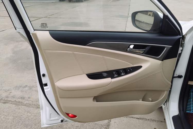 Used Changan Eado 2016 1.6L Manual Fashion Edition
