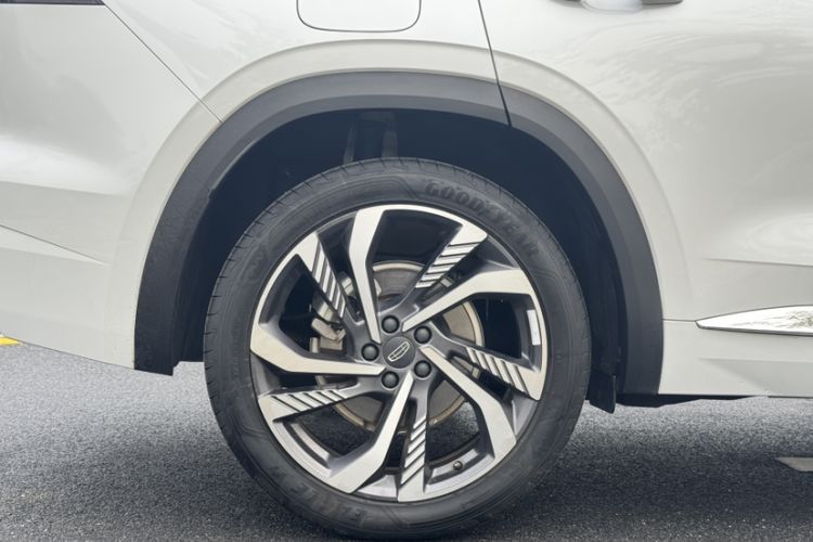 Used Geely Auto Monjaro L 2024 2.0TD High-Power Automatic Two-Wheel Drive Skyline Edition
