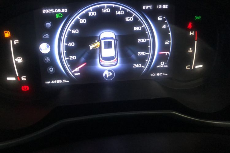 Used Geely Auto Emgrand X7 Sport 2018 1.8TD Automatic Two-Wheel Drive Smart Connect 4G Internet Edition
