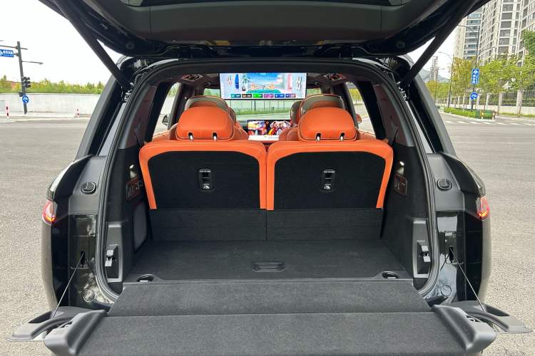 Used Lynk & Co 900 2025 1.5T Ultra