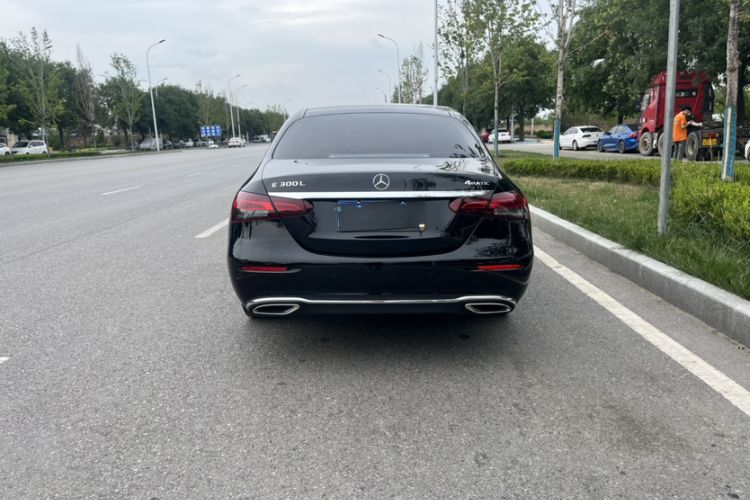 Used Mercedes-Benz E-Class 2023 Facelift E 260 L
