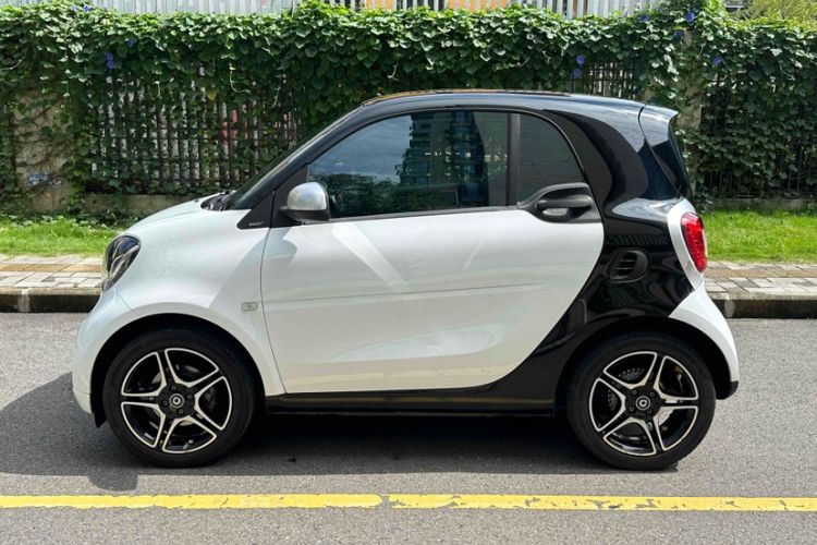 Used  fortwo 2015 1.0L 52 kW Hardtop Passion Edition