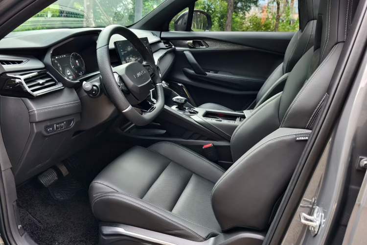 Used Lynk & Co 06 2020 1.5T JinPro model
