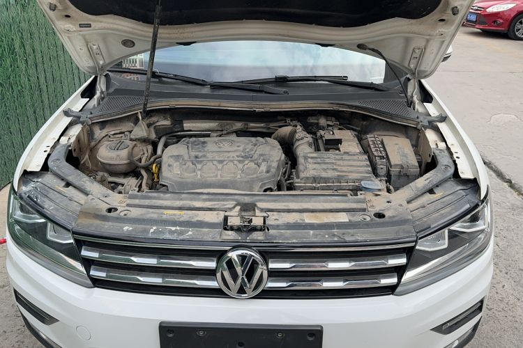 Used Volkswagen Tiguan L 2019 330TSI Automatic Two-Wheel Drive Panoramic Comfort Edition China VI Standard
