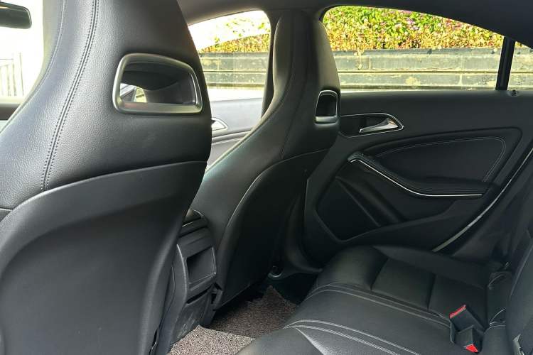 Used Mercedes-Benz CLA 2015 CLA 200
