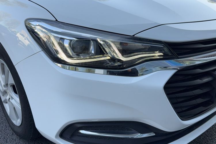 Used Chevrolet Monza 2019 320T Manual Xinxin Edition China VI
