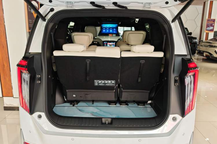 Used GAC Trumpchi M8 2023 Zongshi Series Dual-Motor Flagship Edition