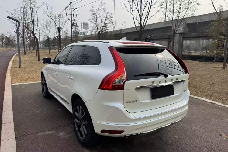 Used Volvo XC60 2017 T5 AWD Smart Upgrade Edition