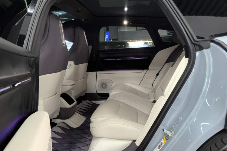 Used  12 2023 650 Three-Laser Four-Wheel Drive Performance Edition
