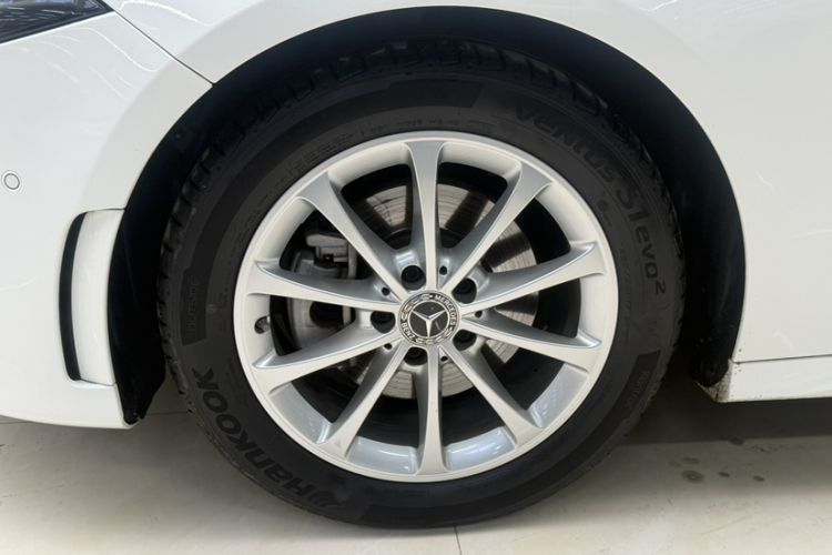 Used Mercedes-Benz A-Class 2020 Restyled A 200 L Sport Sedan Fashion Version
