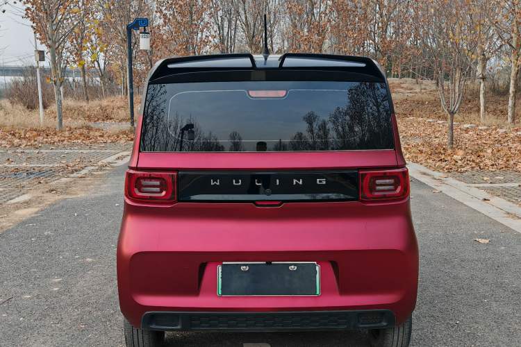 Used Wuling Hongguang MINIEV 2021 Macaron Premium Model – Lithium Iron Phosphate
