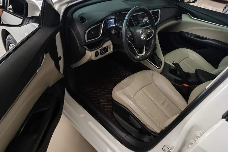 Used Buick GT 2018 15T Dual-Clutch Elite Model China V Standard
