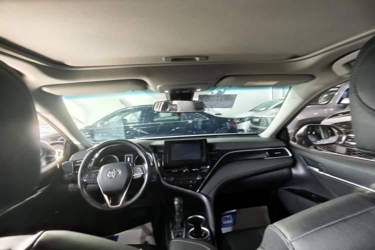 Used Toyota Camry 2023 Dual-Motor 2.5 HGVP Leading Edition