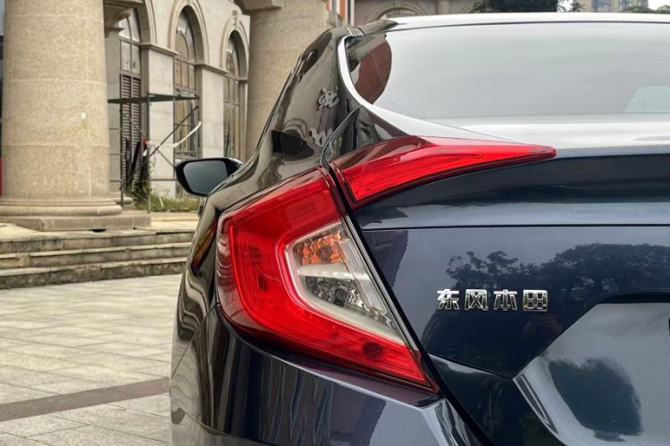 Used Honda Civic 2016 220TURBO CVT Luxury Edition
