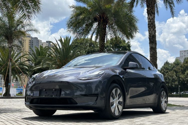 Used Tesla Model Y 2024 Rear-Wheel-Drive Version