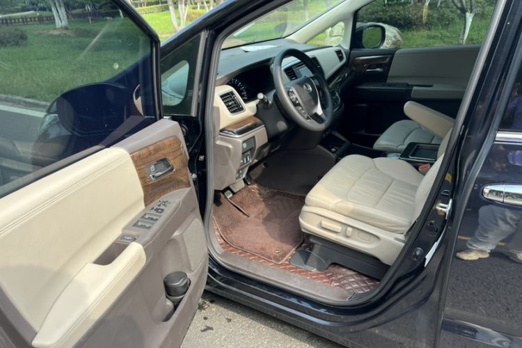 Used Honda Odyssey 2017 2.4L Luxury Edition
