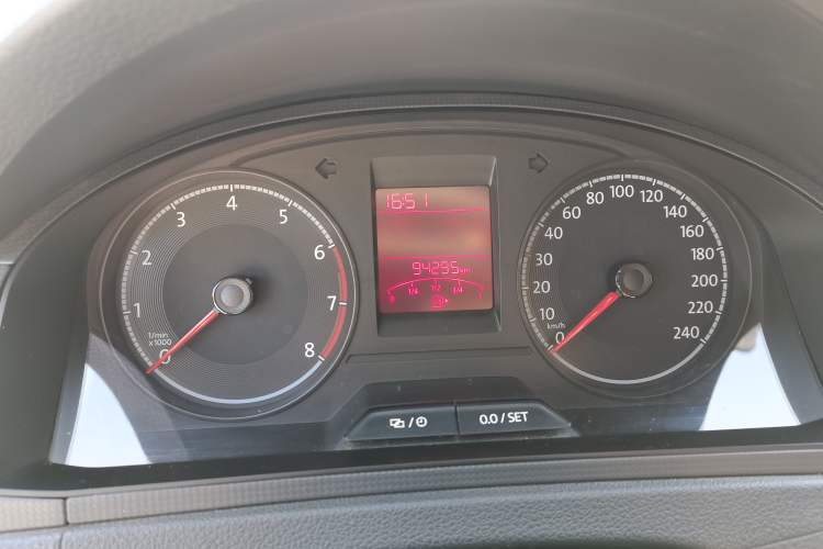 Used Volkswagen Santana 2016 1.6L Manual Fashion Edition
