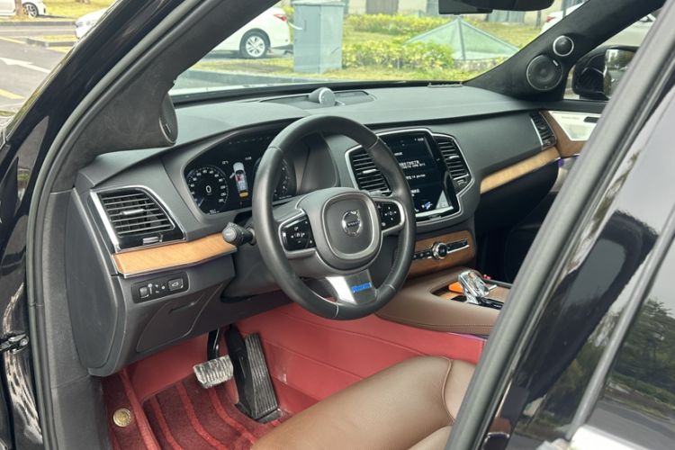 Used Volvo XC90 2022 B6 Zhiyi Luxury Edition 7-Seater
