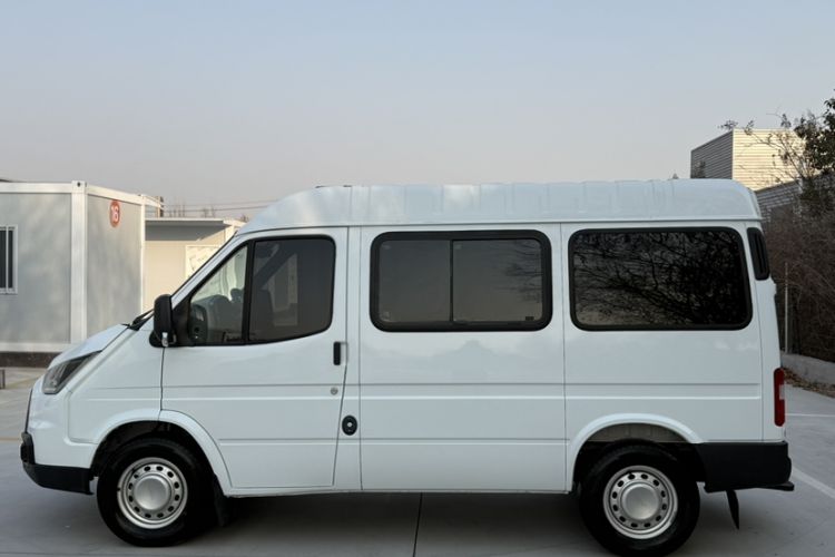 Used JMC Transit 2019 2.8T Commercial Version Short Wheelbase Mid-Roof 6-Seater China VI JX493
