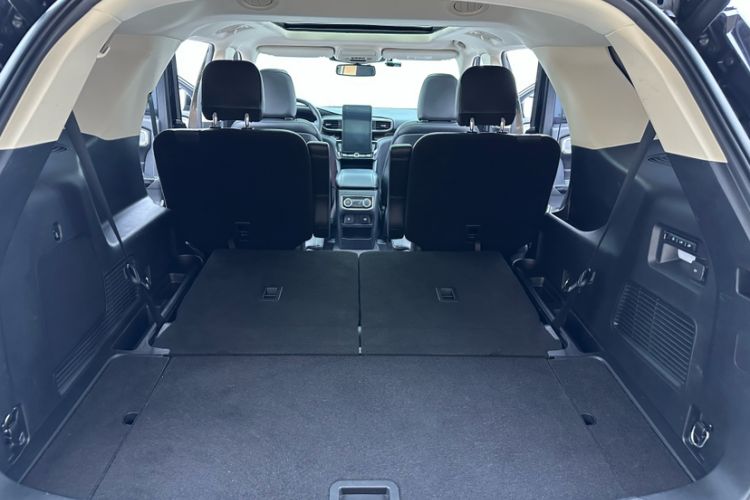 Used Ford Explorer 2020 EcoBoost 285 4x4 Titanium Edition 6 Seats