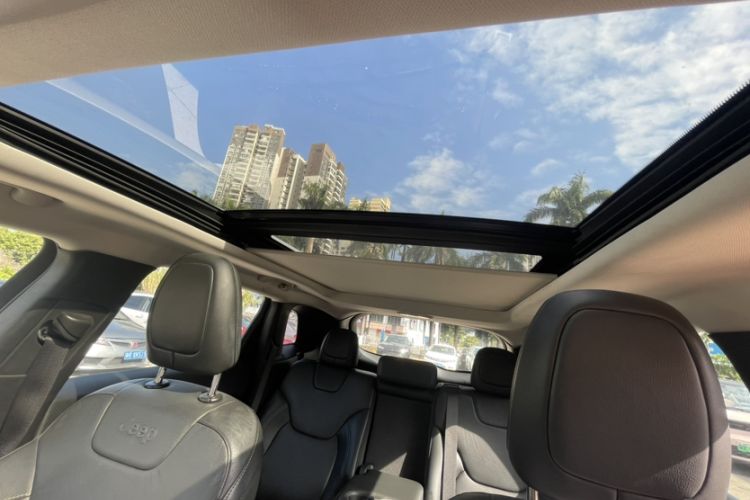 Used  Cherokee 2017 2.0L Superior Edition
