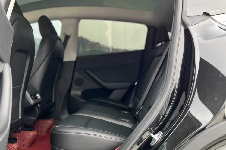 Used Tesla Model Y 2022 Rear-Wheel-Drive Version
