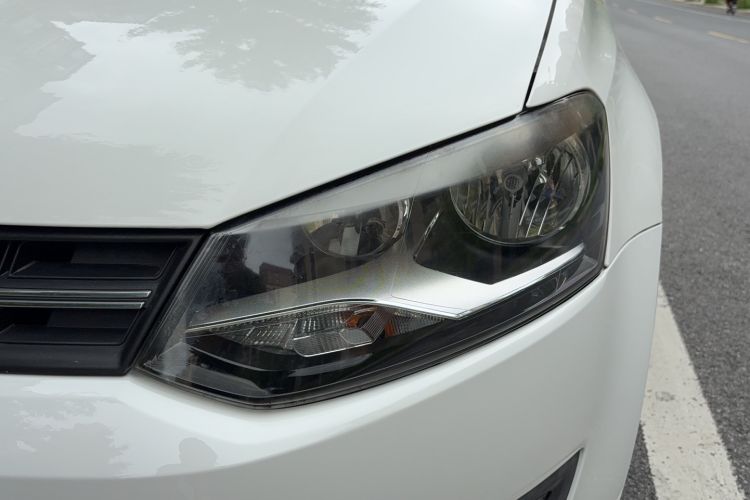 Used Volkswagen Polo 2013 1.6L Automatic Comfort Edition
