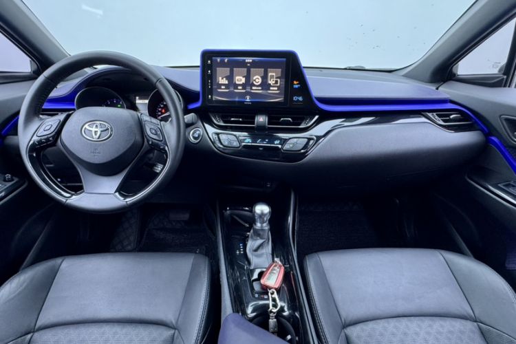 Used Toyota IZOA 2018 2.0L Yichi Edition China V Standard