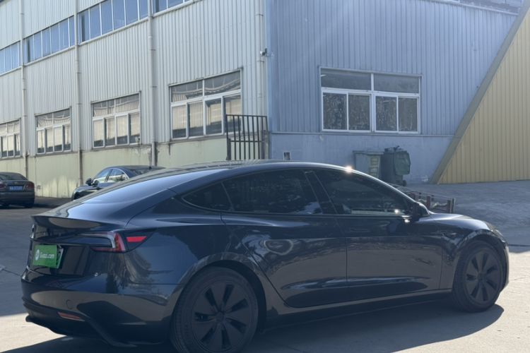 Used Tesla Model 3 2023 Long-Range All-Wheel-Drive Version
