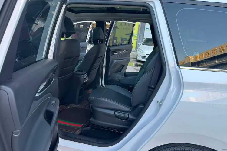 Used SAIC MAXUS G50 2023 PLUS 1.5T Automatic Cruise Version
