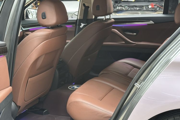 Used BMW 5 Series 2014 525Li Leading Model
